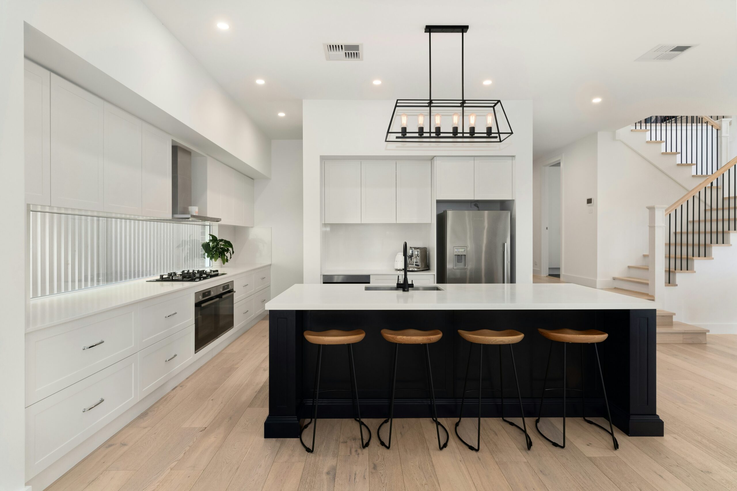 lisa-anna-fhKjq1b1Y8M-unsplash